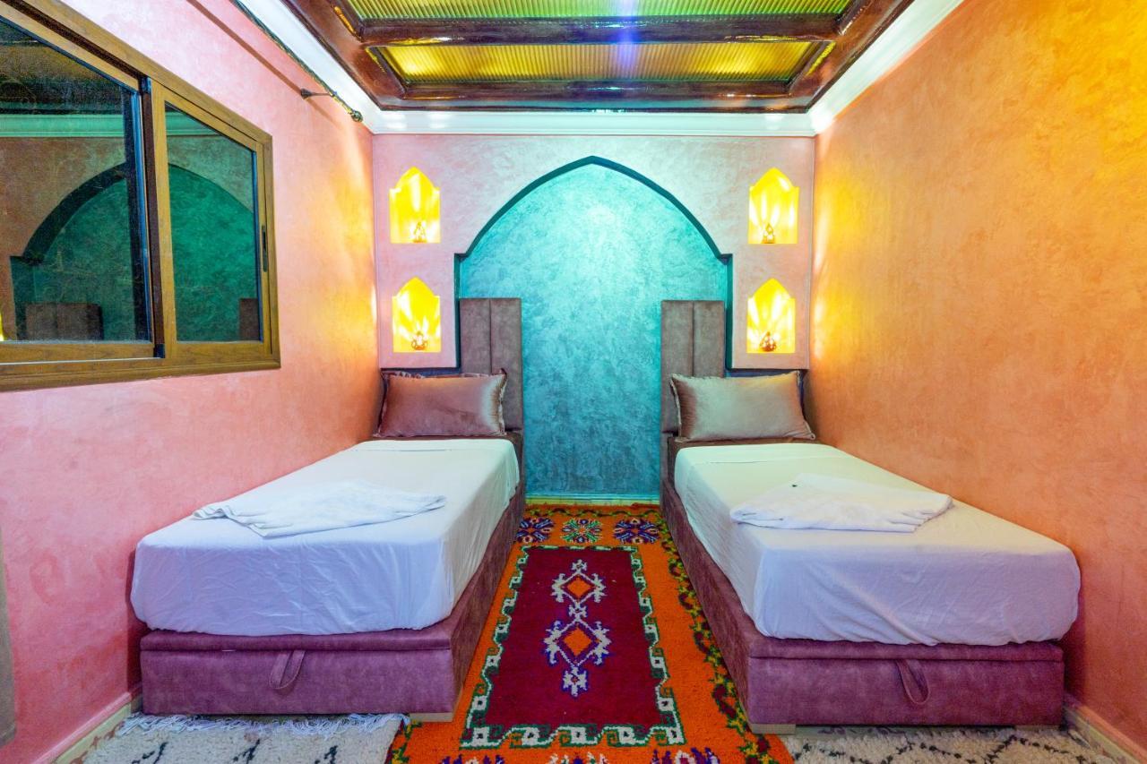 Riad Imnane Lodge Tamgaist Bagian luar foto