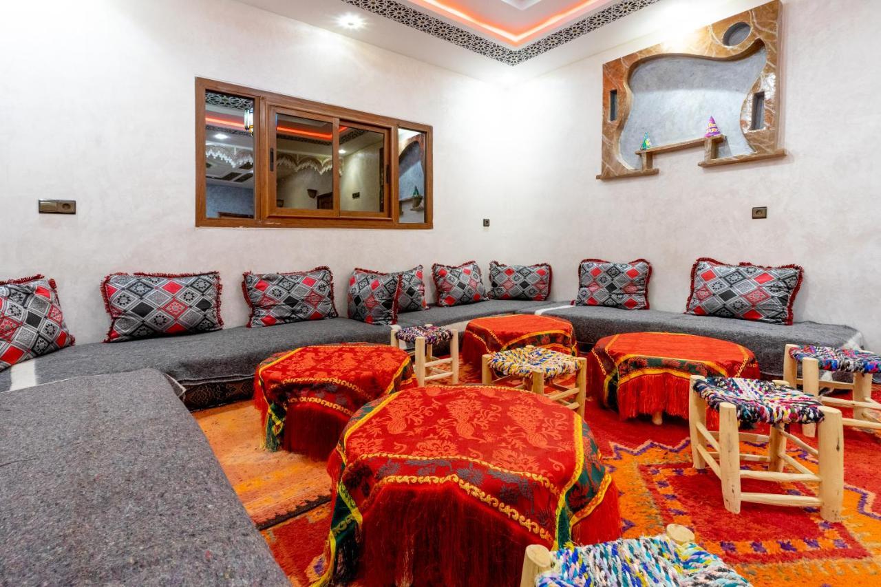 Riad Imnane Lodge Tamgaist Bagian luar foto